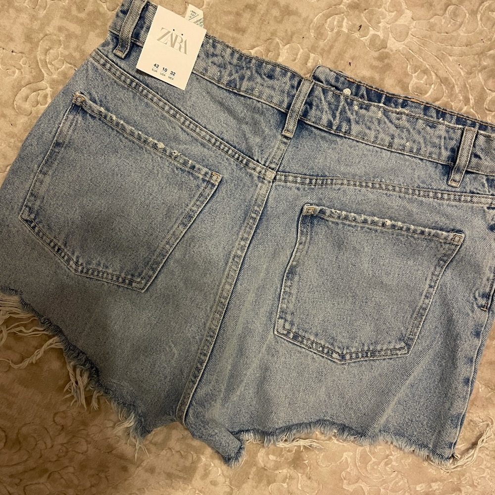 Zara high waisted shorts, light denim, Size 10 - Picture 2 of 2